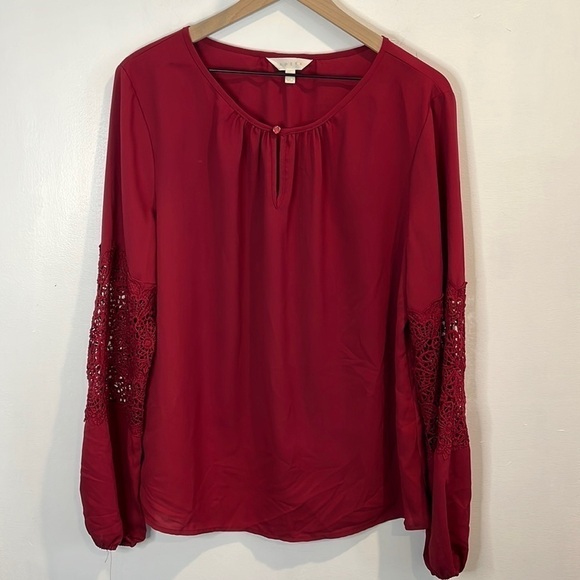 Women’s | Adiva lace sleeve blouse | Large - Picture 1 of 7